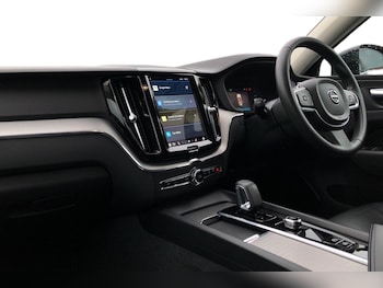 Used Volvo XC60 2022 for sale - 77680112: Photo