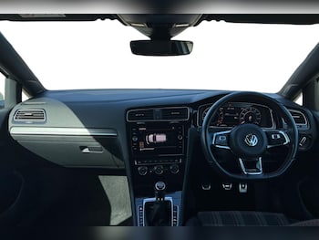 Used Volkswagen Golf 2019 for sale - 78341578: Photo