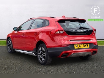 Used Volvo V40 2017 for sale - 78734472: Photo