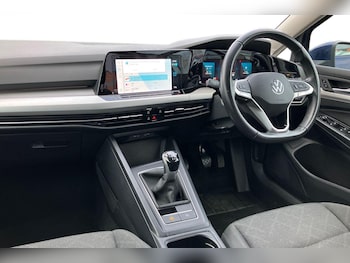 Used Volkswagen Golf 2023 for sale - 78010756: Photo