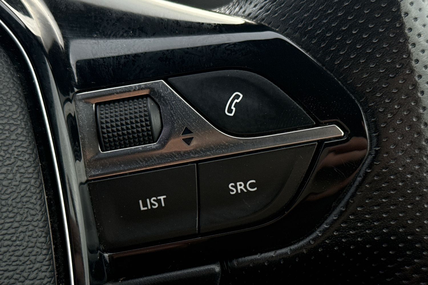 Used Peugeot 5008 2018 for sale - 76844607: Photo 11