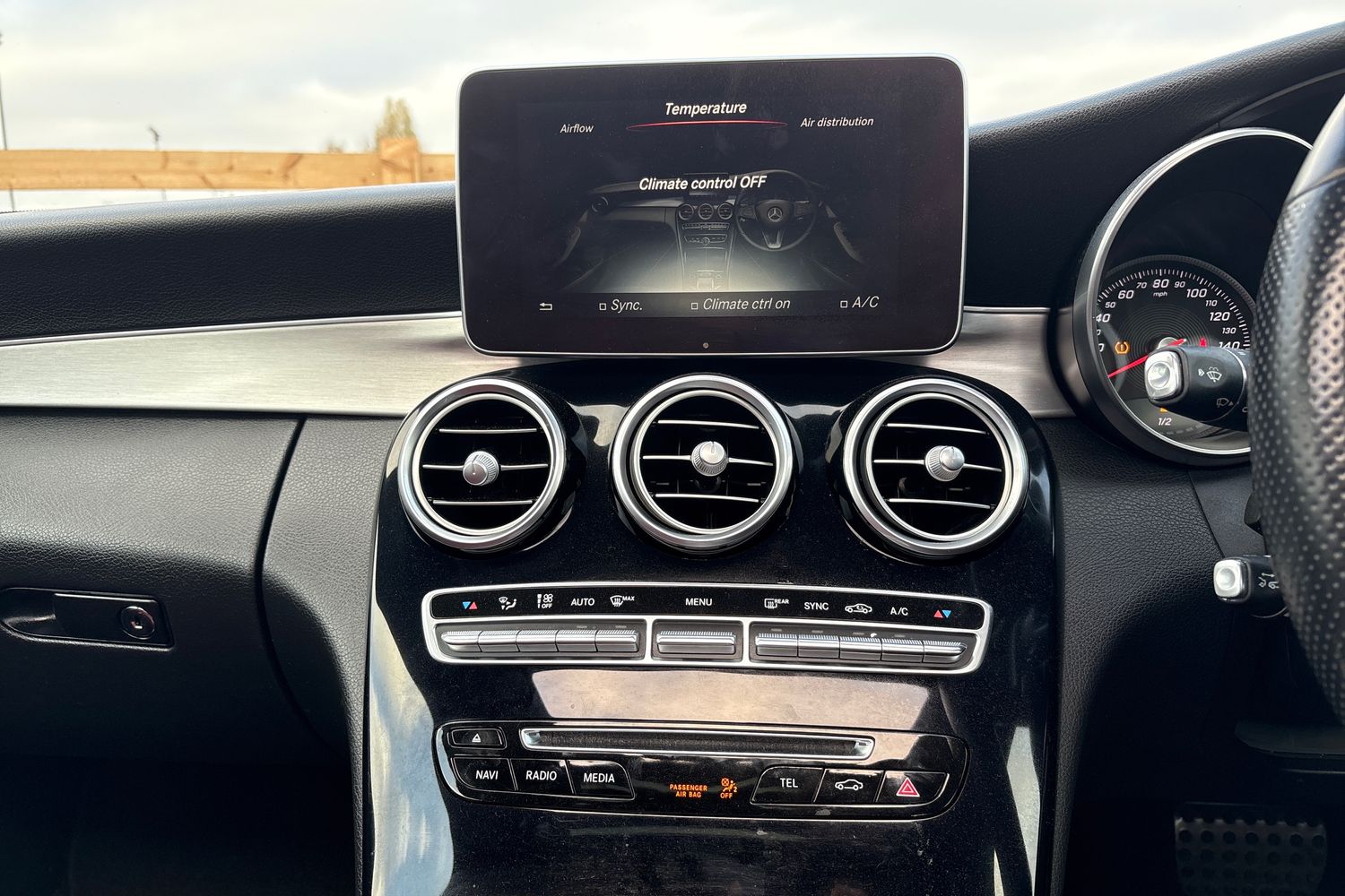 Used Mercedes-Benz C Class 2017 for sale - 76390985: Photo 11