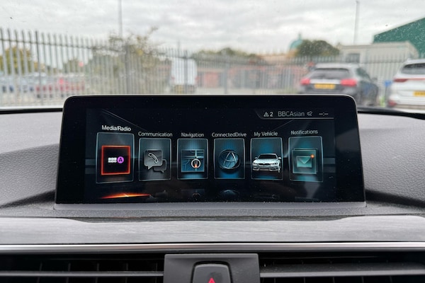 Used BMW 3 Series 2017 for sale - 75632205: Photo 6