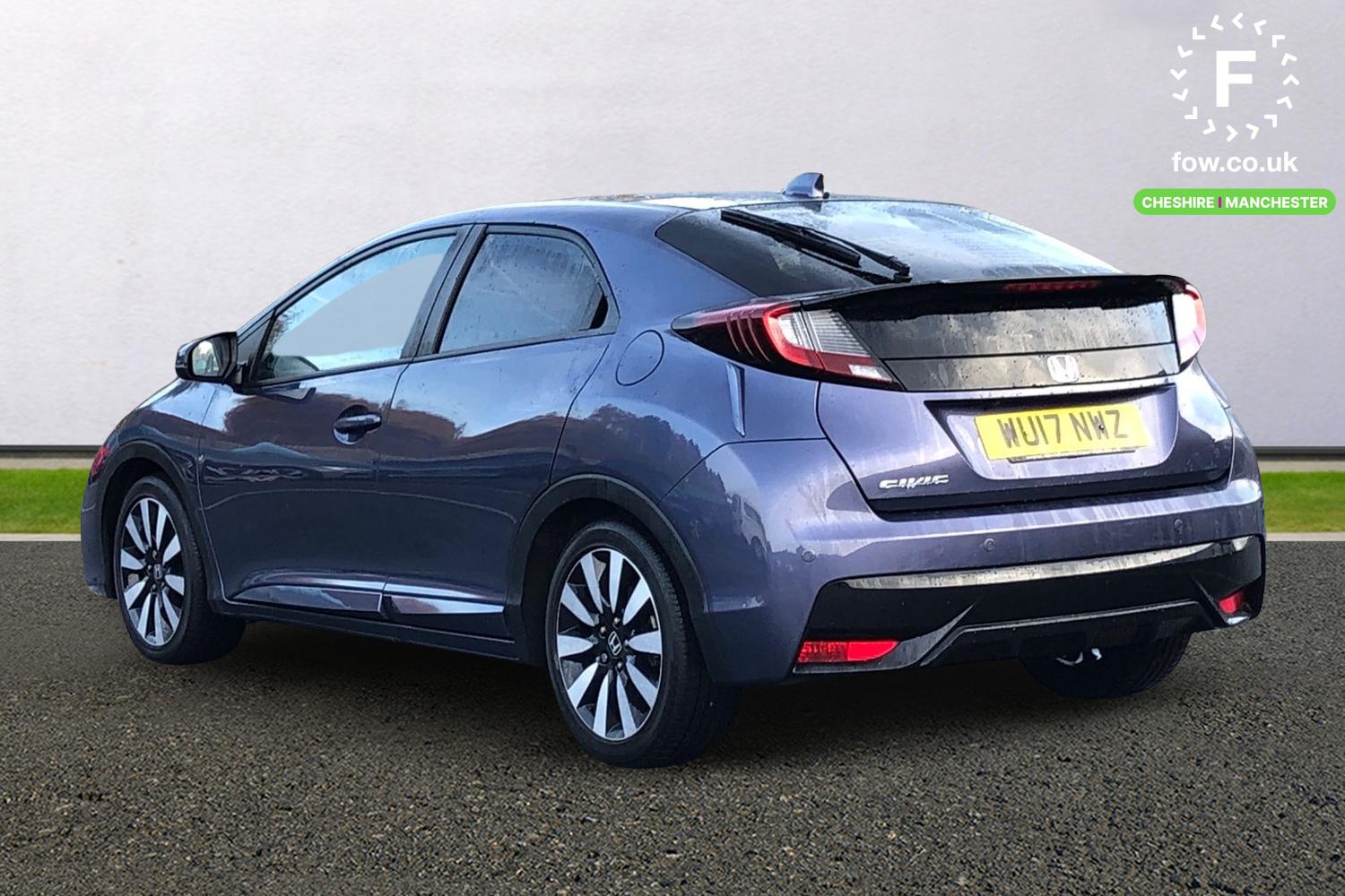 Used Honda Civic 2017 for sale - 76495366: Photo 2