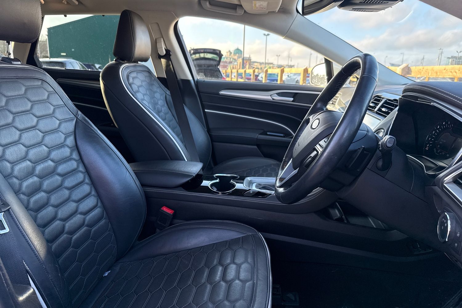 Used Ford Mondeo 2018 for sale - 77220109: Photo 17