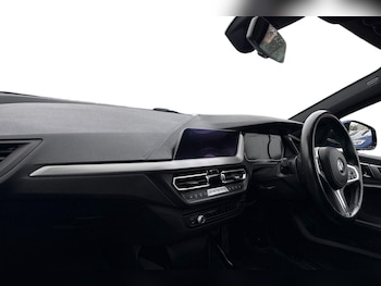 Used BMW 1 Series 2020 for sale - 77703419: Photo