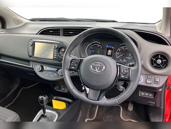 Used Toyota Yaris 2019 for sale - 78445313: Photo
