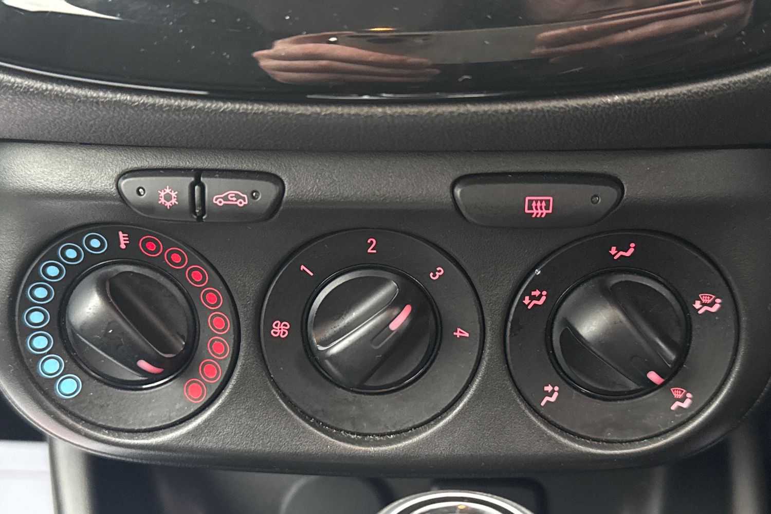 Used Vauxhall Corsa 2019 for sale - 77527623: Photo 9