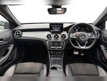 Used Mercedes-Benz GLA 2017 for sale - 77241419: Photo