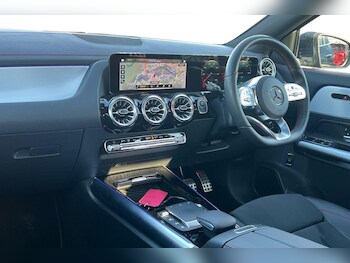 Used Mercedes-Benz EQA 2023 for sale - 76649326: Photo