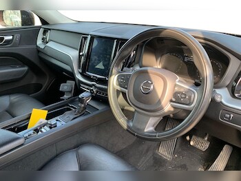 Used Volvo XC60 2018 for sale - 78331956: Photo