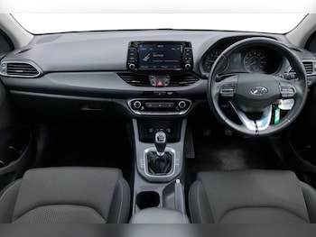 Used Hyundai i30 2018 for sale - 78836424: Photo