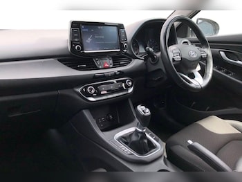 Used Hyundai i30 2018 for sale - 78836424: Photo