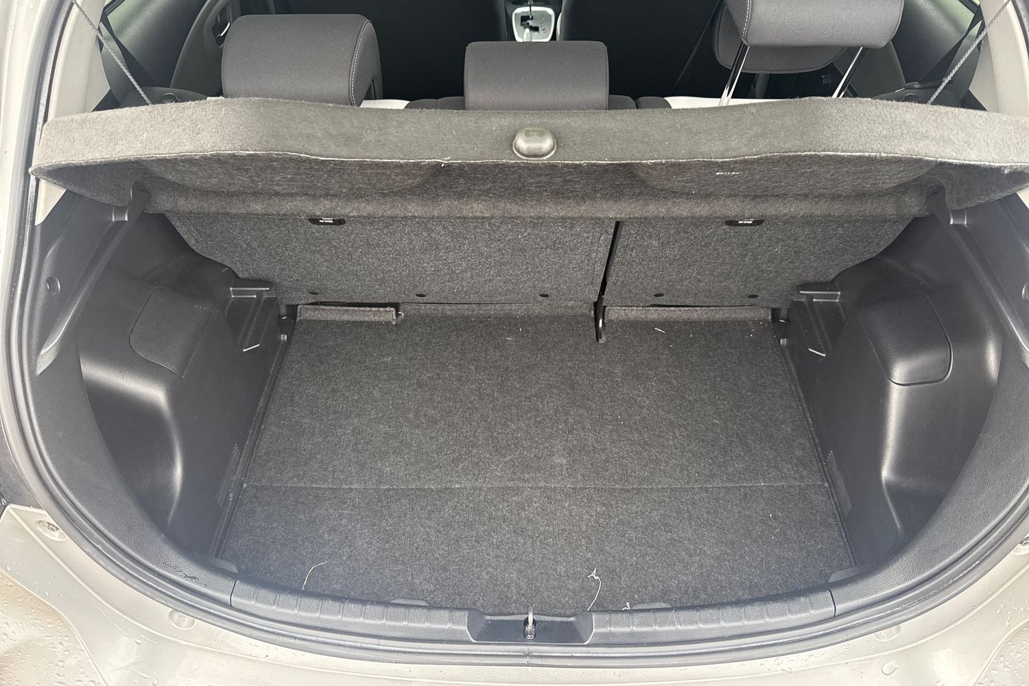 Used Toyota Yaris 2019 for sale - 76863422: Photo 17