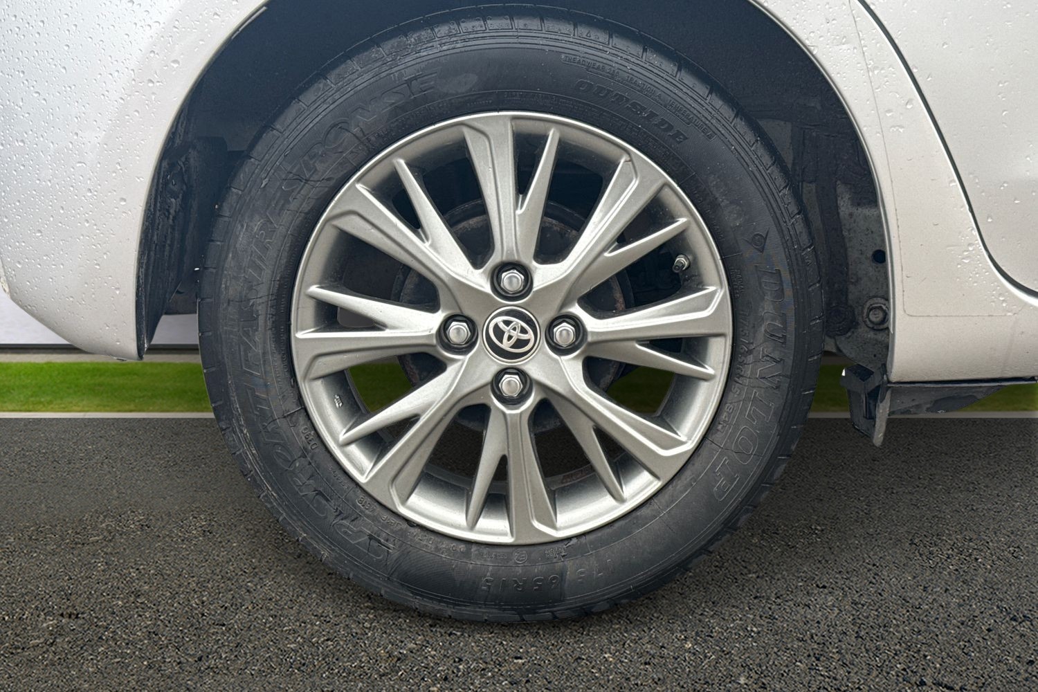 Used Toyota Yaris 2019 for sale - 76863422: Photo 18