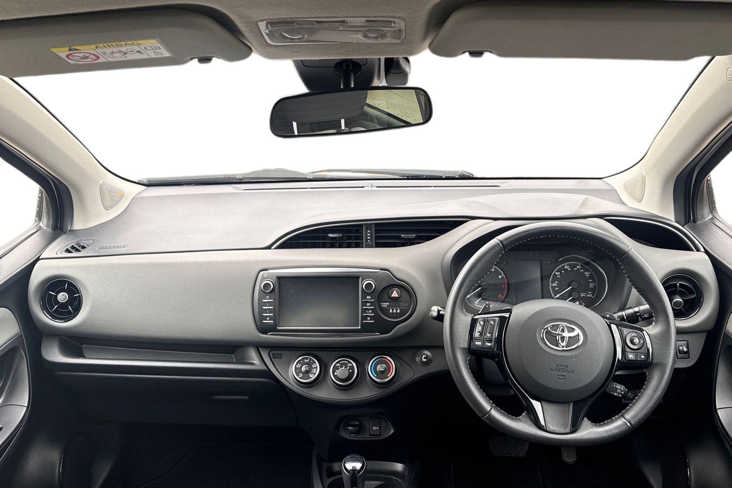 Used Toyota Yaris 2019 for sale - 76863422: Photo 3