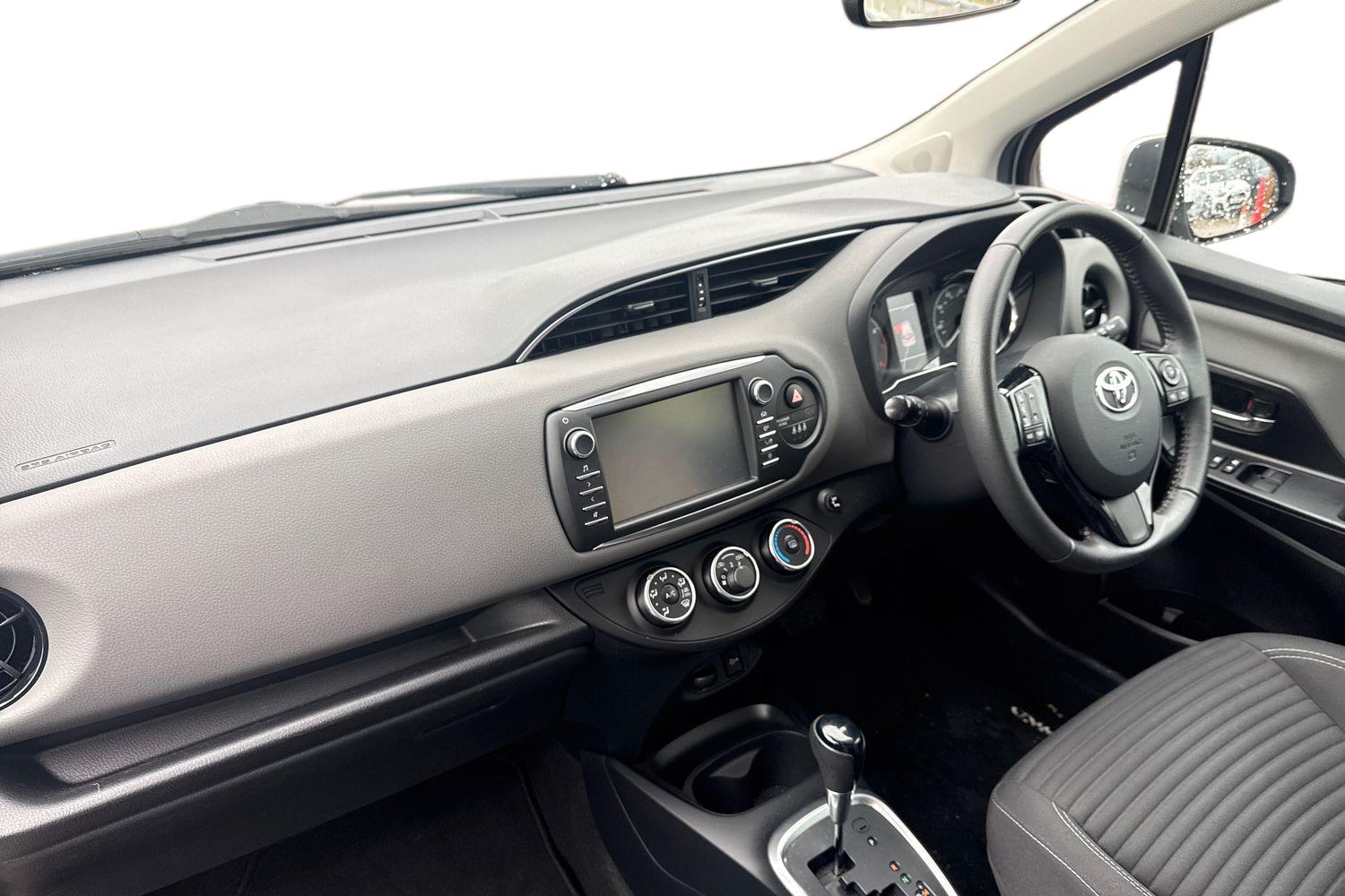 Used Toyota Yaris 2019 for sale - 76863422: Photo 4