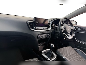 Used Kia Ceed 2023 for sale - 76469309: Photo