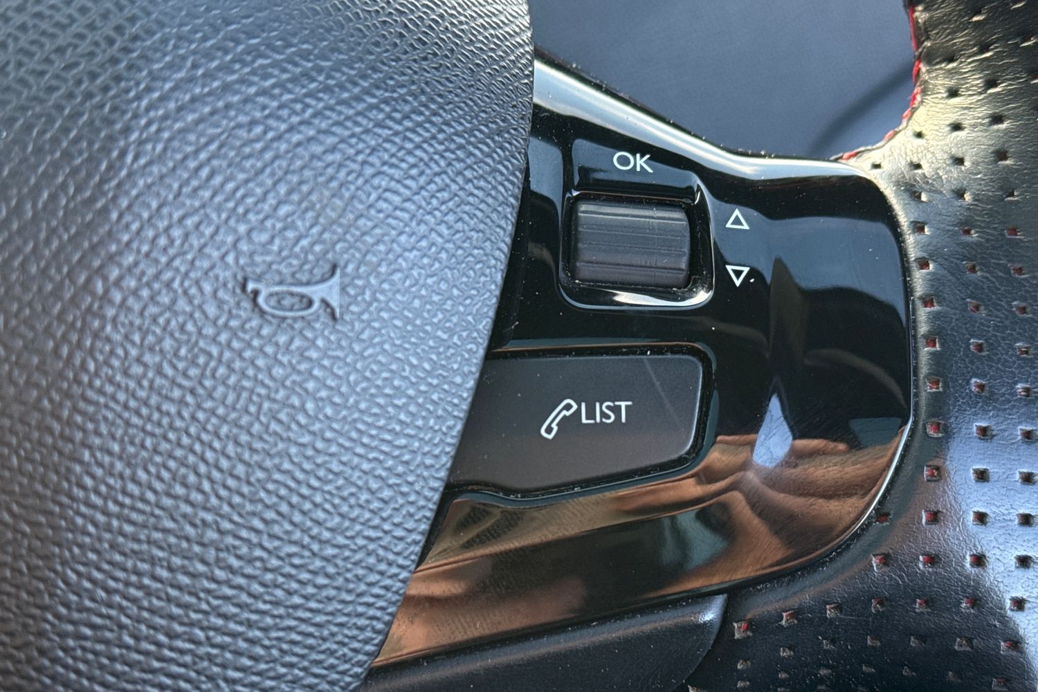 Used Peugeot 308 2018 for sale - 77220123: Photo 11