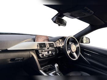 Used BMW 3 Series 2018 for sale - 77515081: Photo