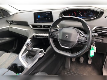 Used Peugeot 3008 2019 for sale - 75512449: Photo