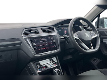 Used Volkswagen Tiguan 2023 for sale - 78939632: Photo