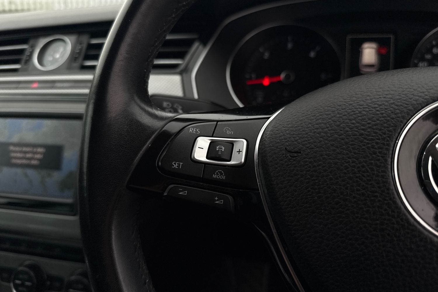 Used Volkswagen Passat 2016 for sale - 77515104: Photo 11