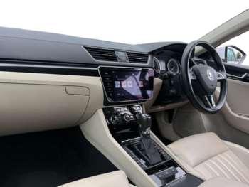 Used Skoda Superb 2019 for sale - 74723096: Photo