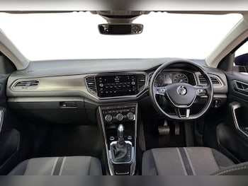 Used Volkswagen T-Roc 2019 for sale - 76148845: Photo