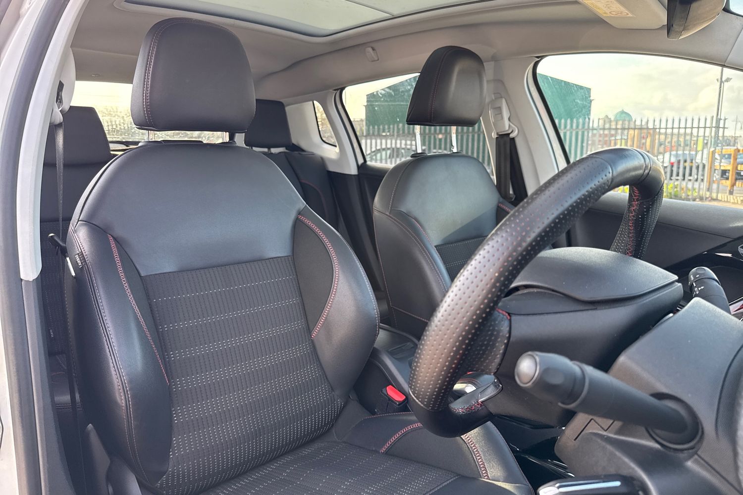 Used Peugeot 2008 2019 for sale - 77415289: Photo 15