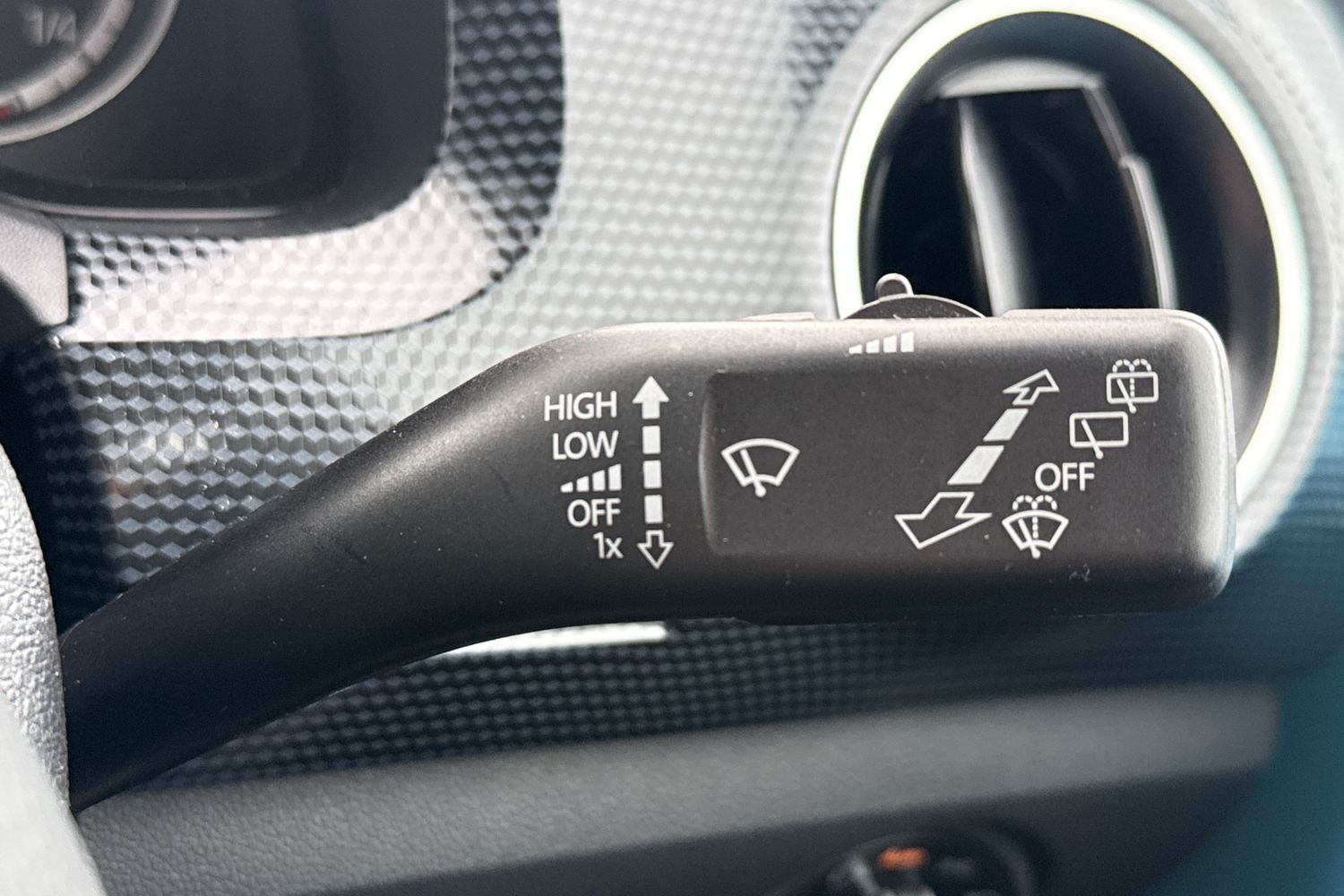 Used Volkswagen up! 2022 for sale - 76916473: Photo 14