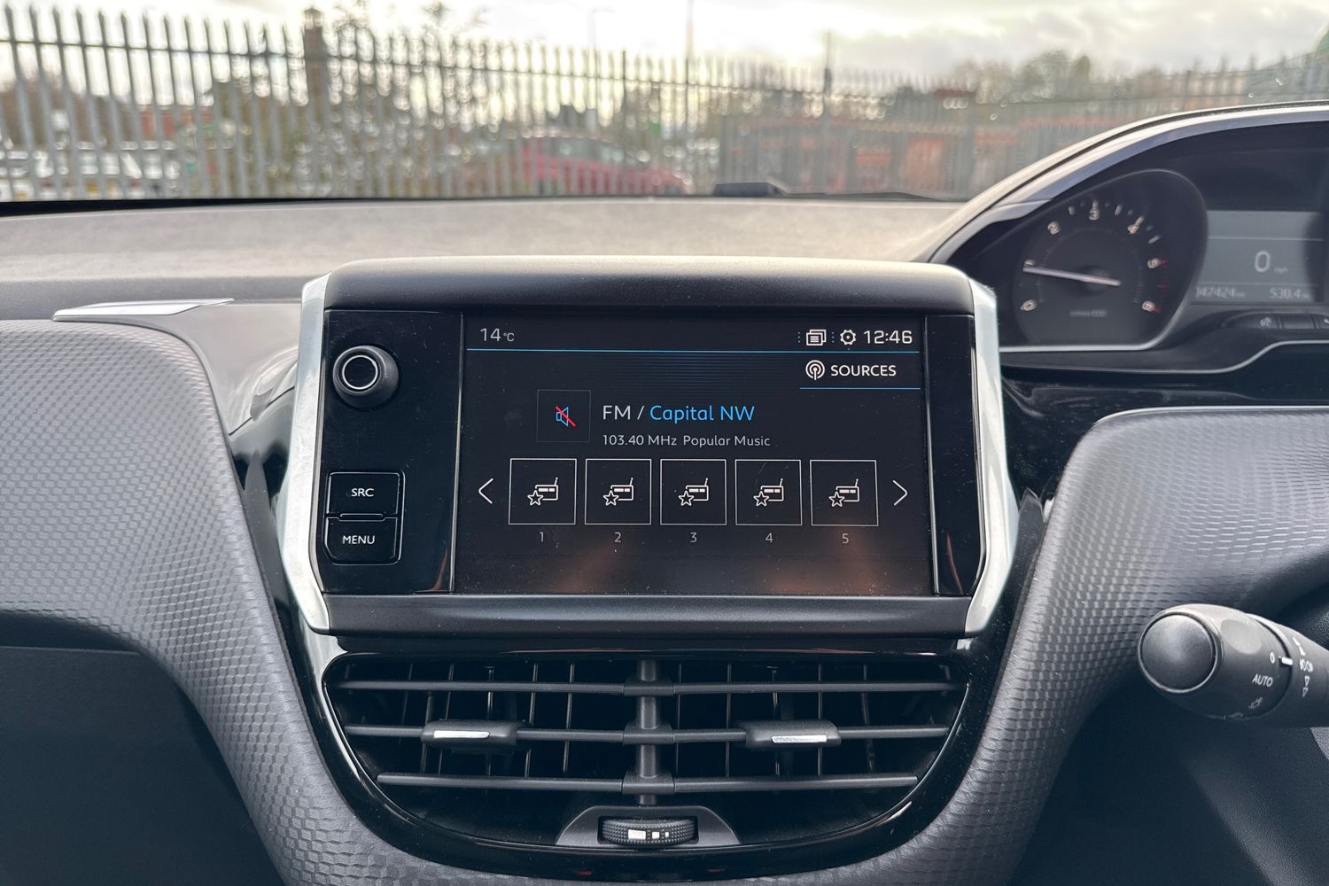 Used Peugeot 208 2018 for sale - 76133702: Photo 6