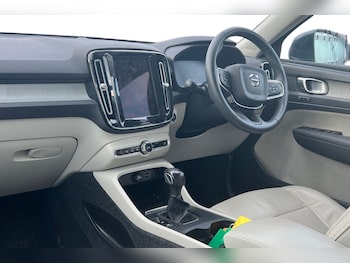 Used Volvo XC40 2022 for sale - 77759850: Photo