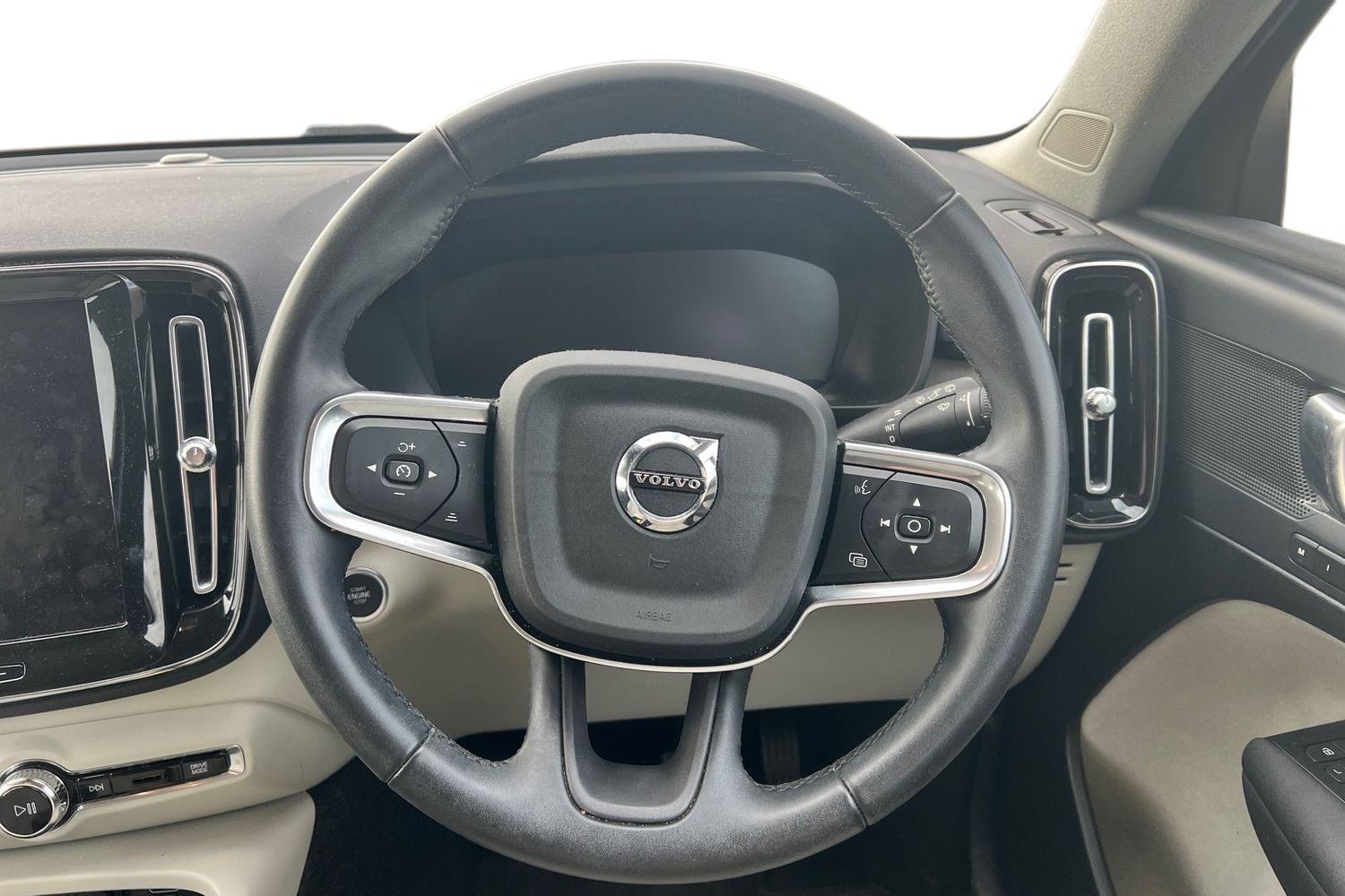 Used Volvo XC40 2022 for sale - 77759850: Photo 5