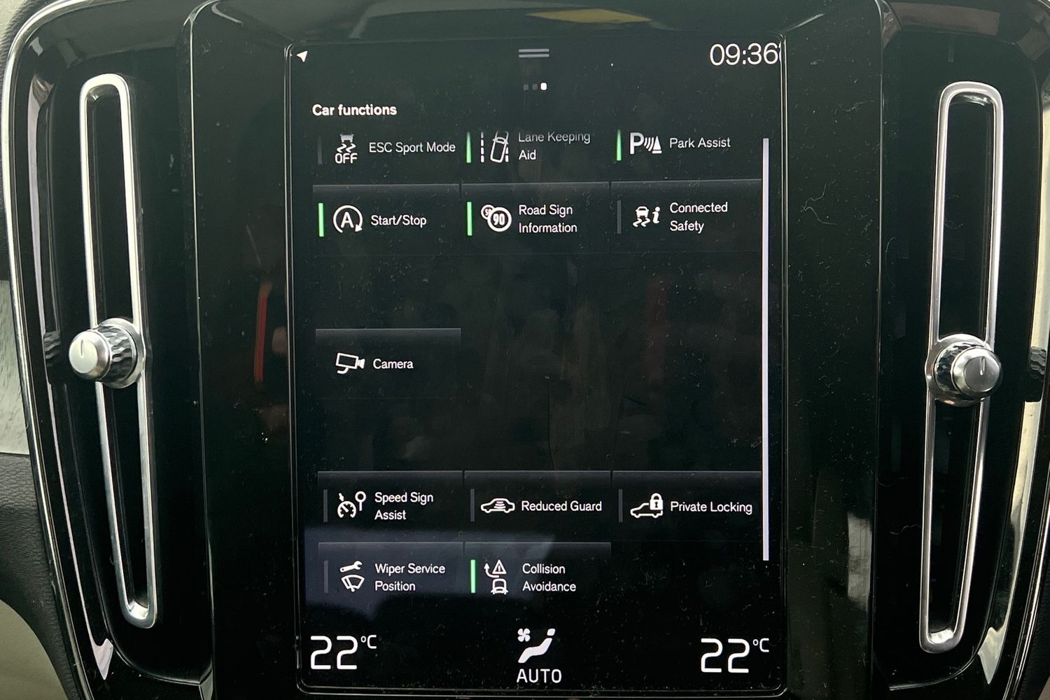 Used Volvo XC40 2022 for sale - 77759850: Photo 8