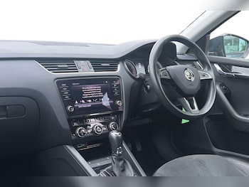 Used Skoda Octavia 2019 for sale - 79272809: Photo