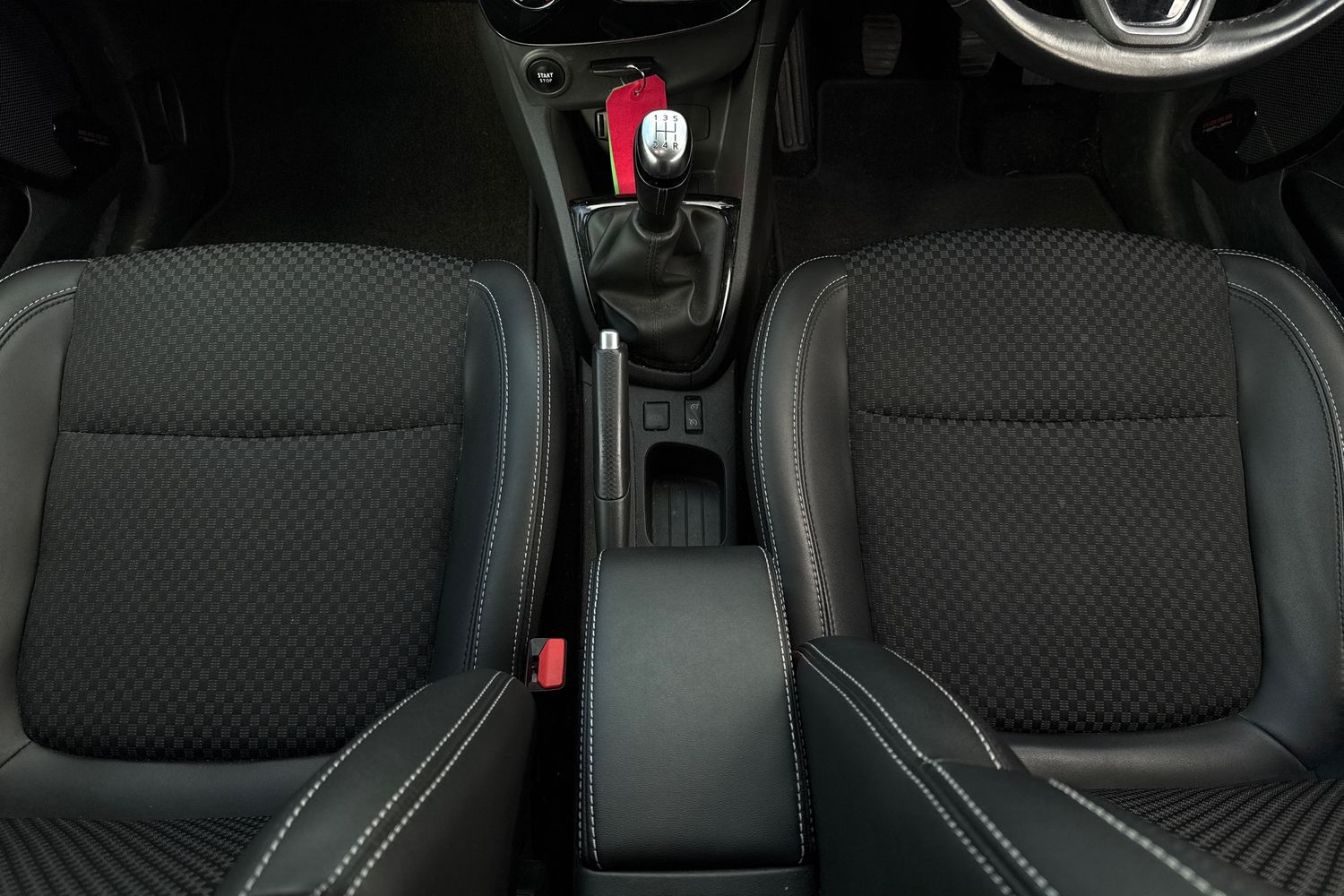 Used Renault Clio 2017 for sale - 76346414: Photo 9