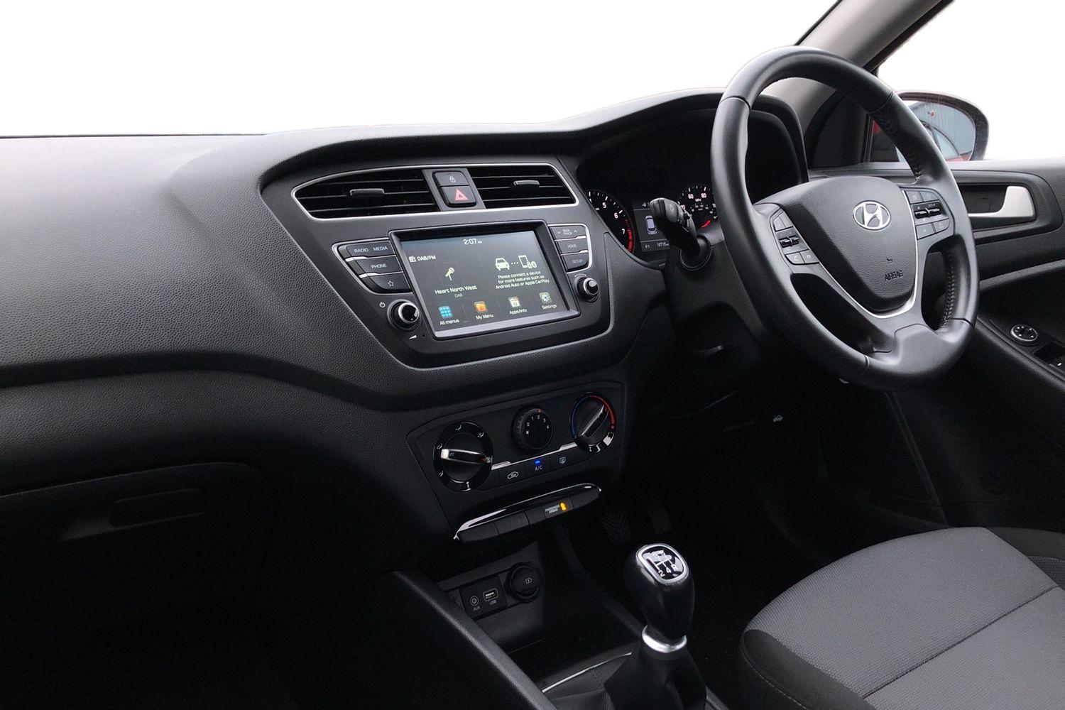 Used Hyundai i20 2019 for sale - 77577636: Photo 3