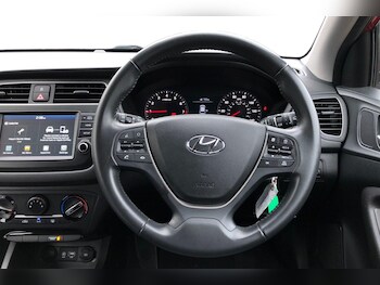 Used Hyundai i20 2019 for sale - 77577636: Photo