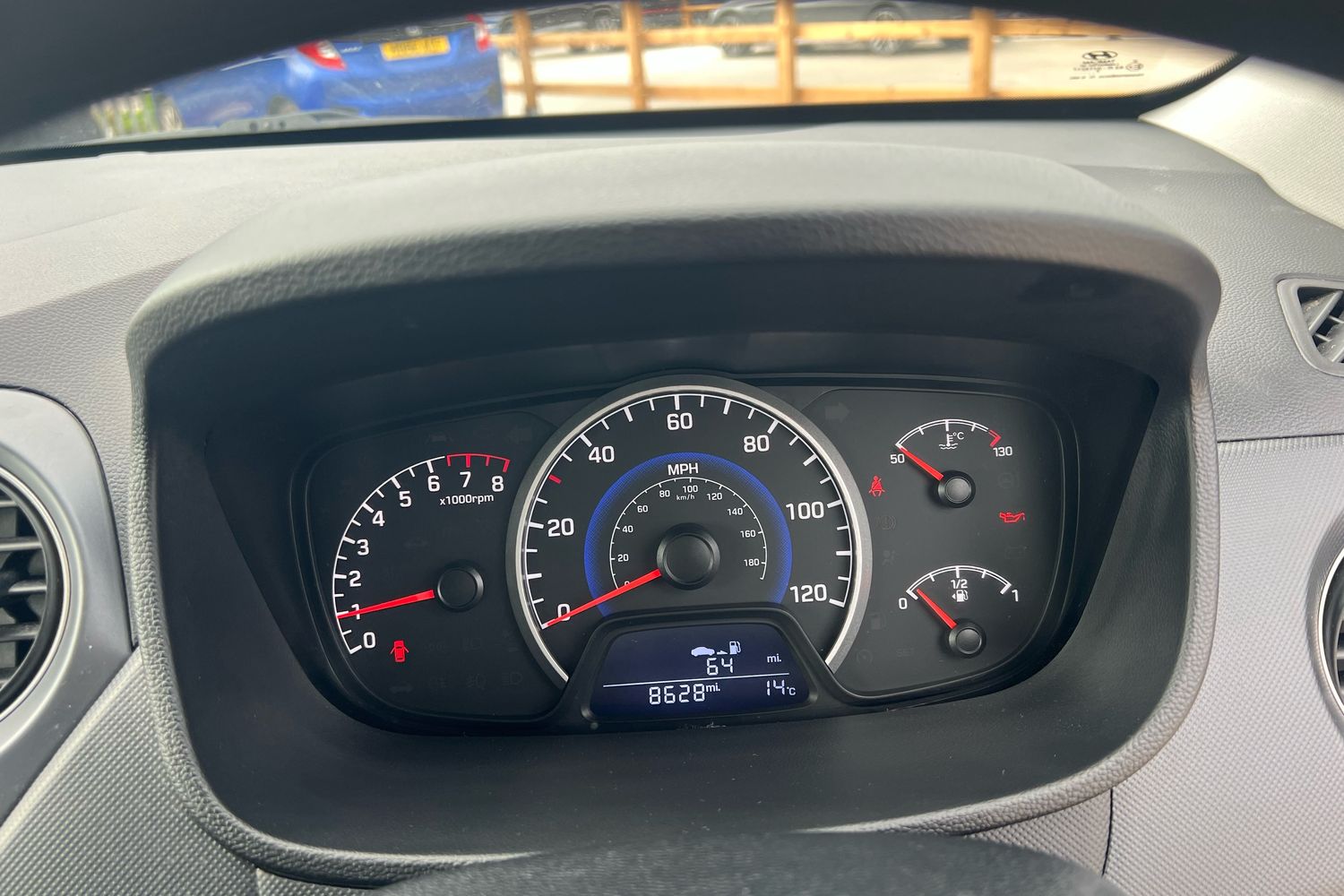 Used Hyundai i10 2017 for sale - 75925056: Photo 9