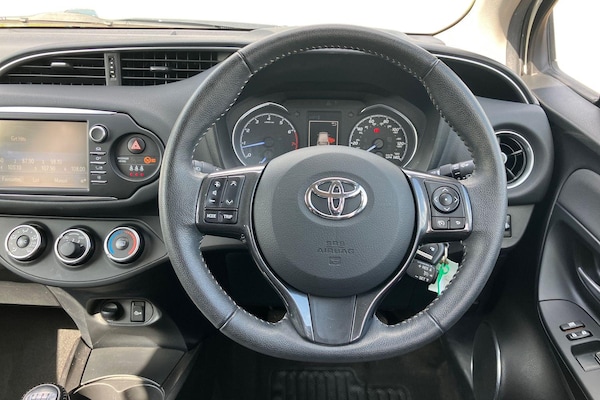 Used Toyota Yaris 2019 for sale - 75418298: Photo 5