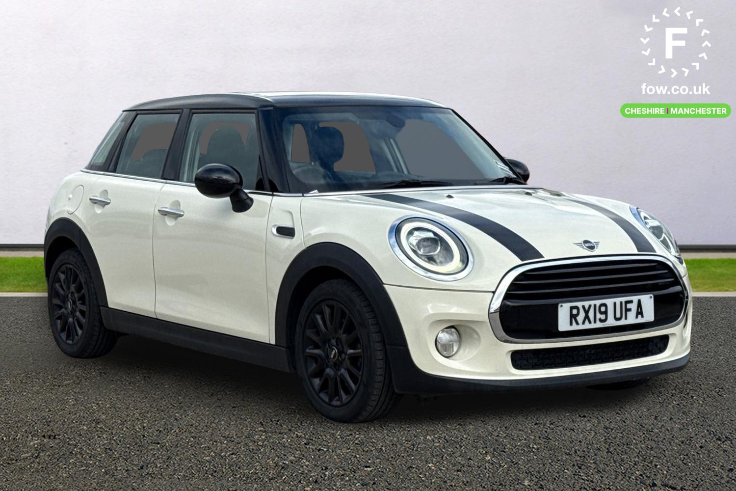 Used MINI Hatch 2019 for sale - 76264165: Photo 1