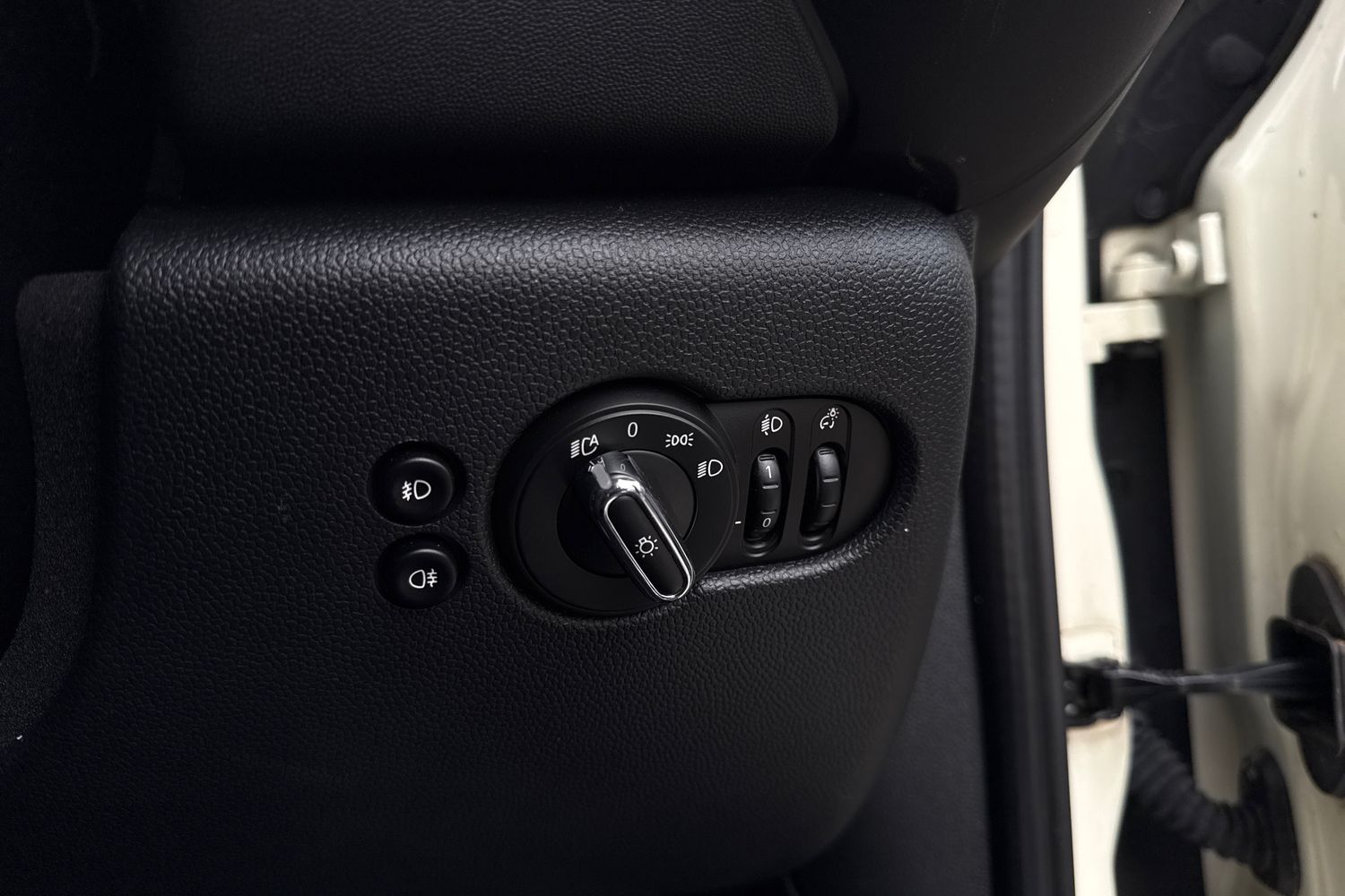 Used MINI Hatch 2019 for sale - 76264165: Photo 11