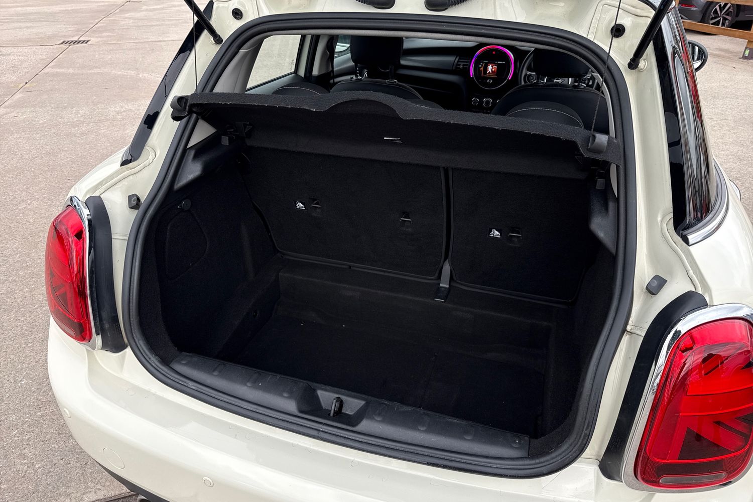 Used MINI Hatch 2019 for sale - 76264165: Photo 15