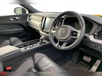 Used Volvo XC60 2019 for sale - 76916502: Photo