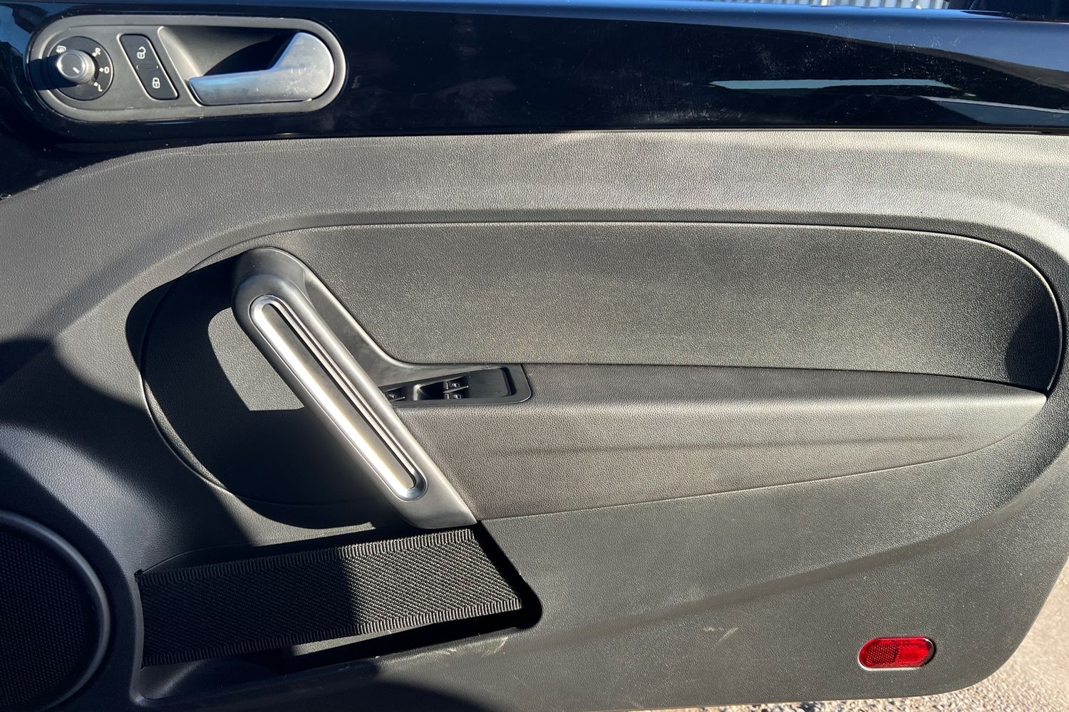 Used Volkswagen Beetle 2016 for sale - 76685700: Photo 18