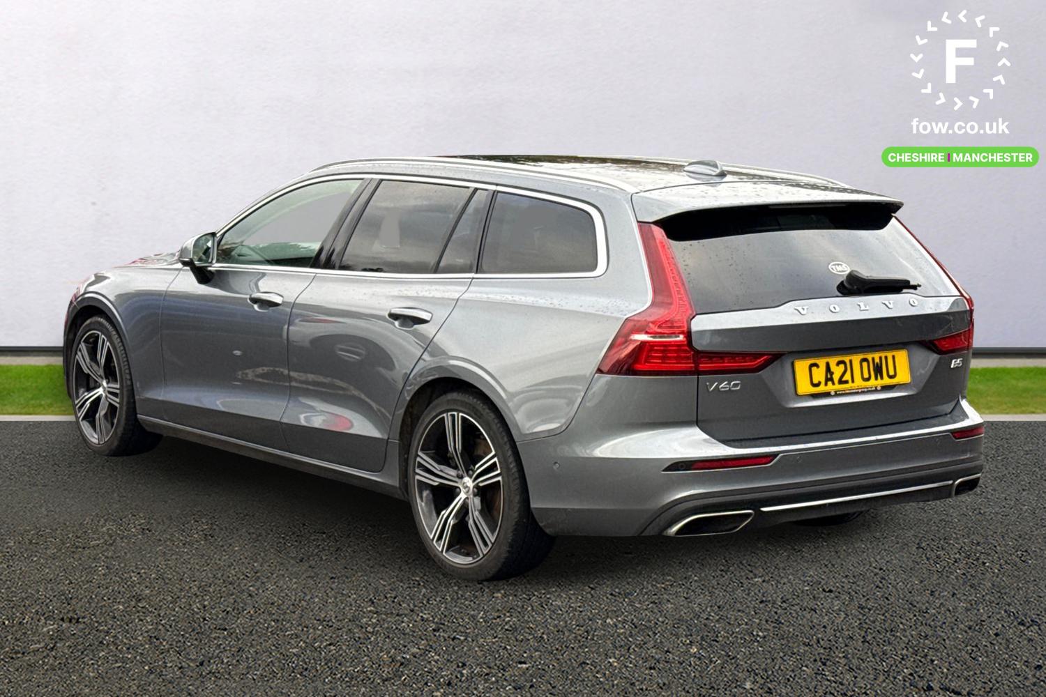 Used Volvo V60 2021 for sale - 77348529: Photo 2