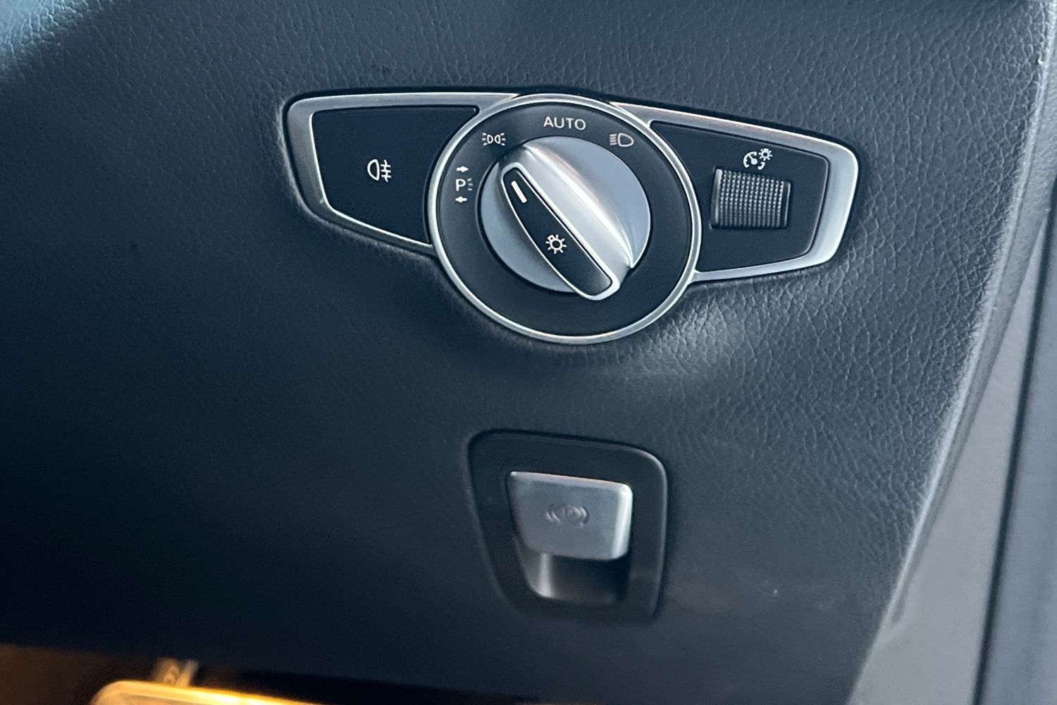 Used Mercedes-Benz EQC 2020 for sale - 77350673: Photo 17