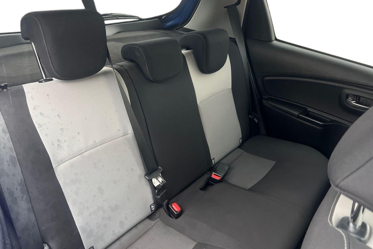 Used Toyota Yaris 2018 for sale - 76654446: Photo 19