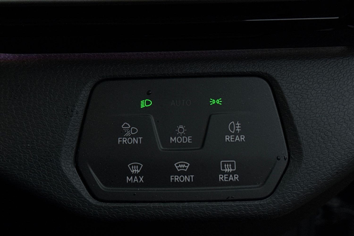 Used Volkswagen ID.4 2023 for sale - 77374404: Photo 14